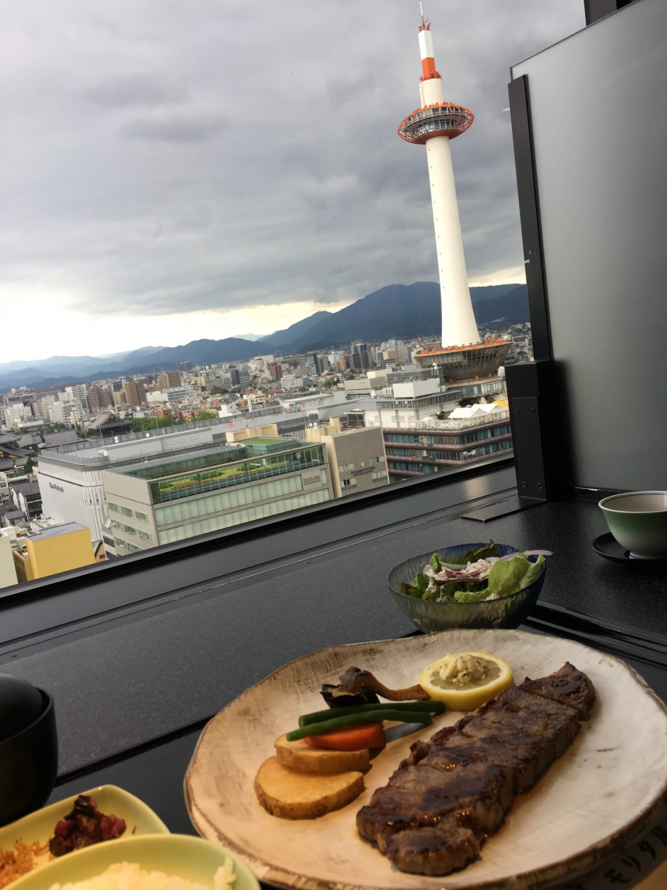 2A525F18-F1F4-4885-A65D-C4078A1DBF5D